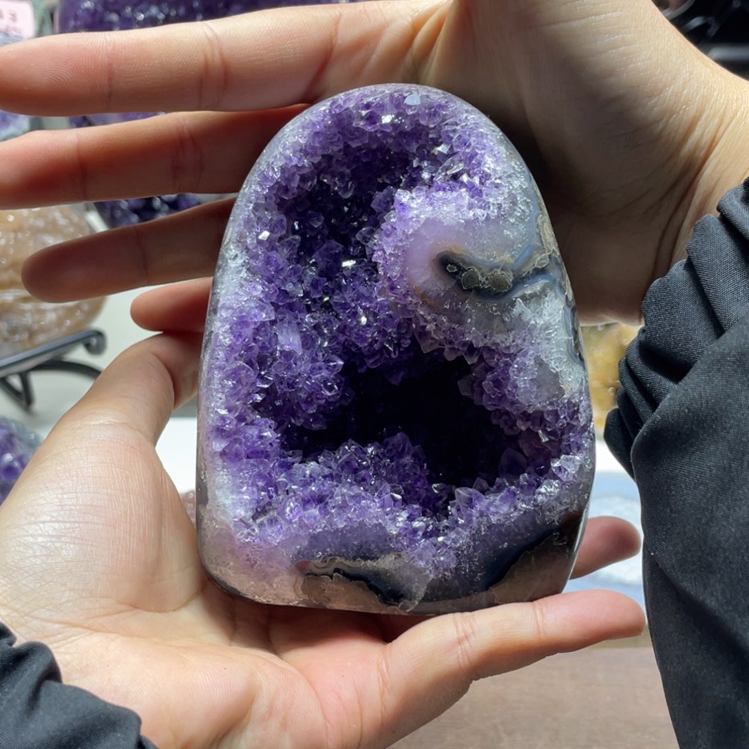 紫晶大型摆件（非配饰）未镶嵌三****y