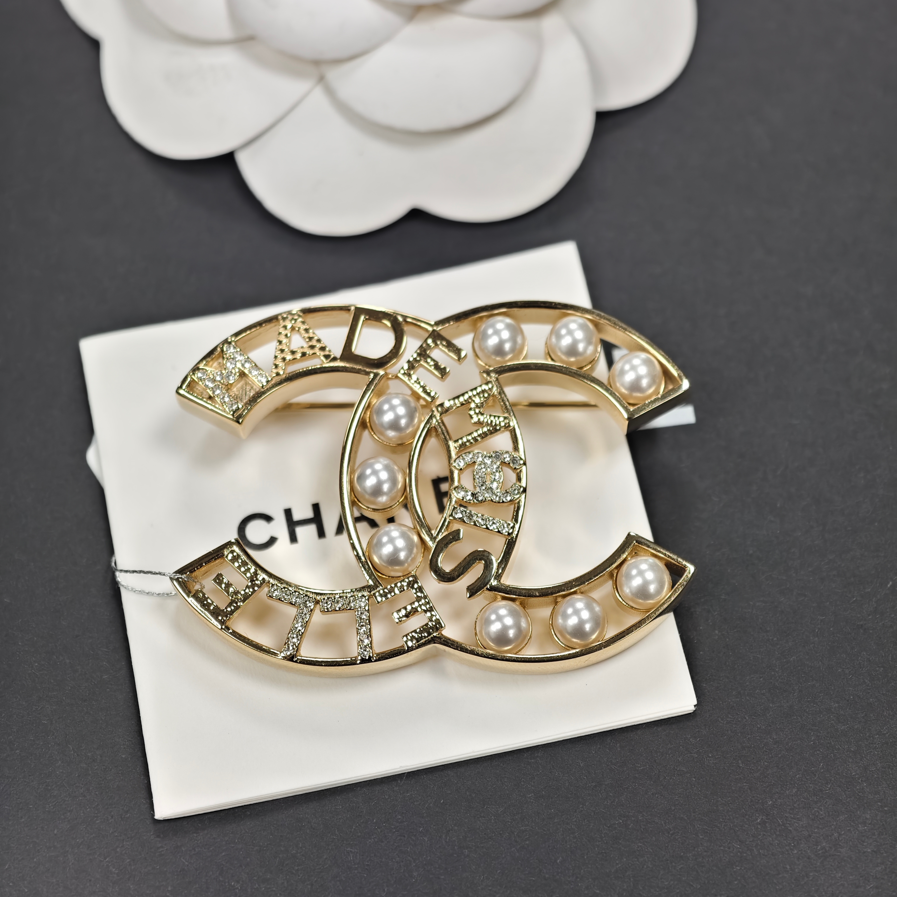 未使用 Chanel/香奈儿 双C镶珍珠字母钻钻胸针精致清新