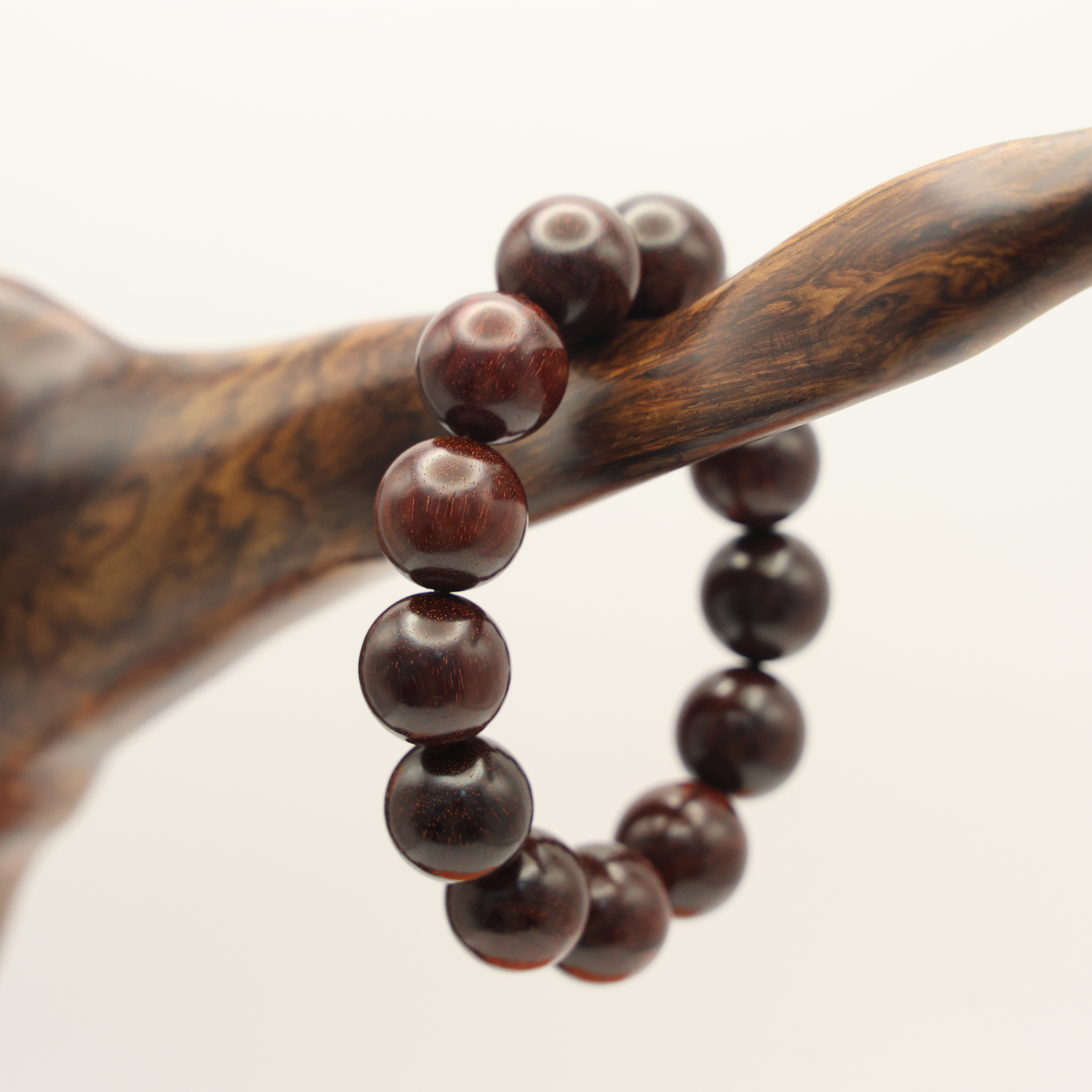 B000802小叶紫檀1.8手串