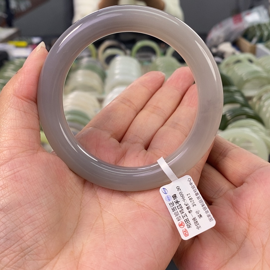 和田玉和田玉手镯58.7未镶嵌