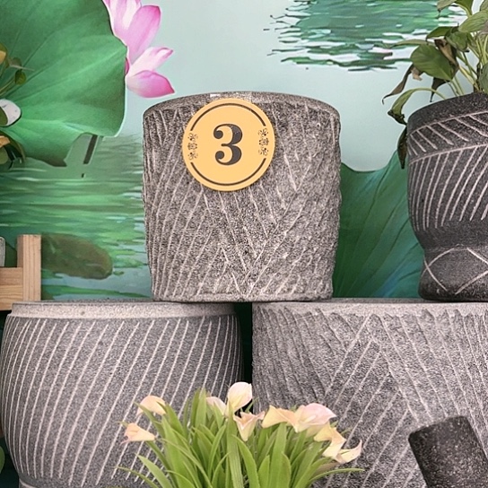 石头直径30厘米手工缸型配木头锤步步高