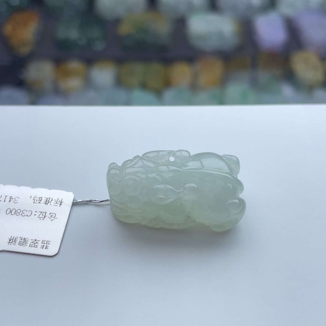 翡翠颈饰未镶嵌貔貅