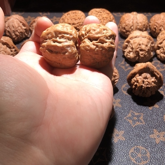 怀柔蛤蟆头一对全品