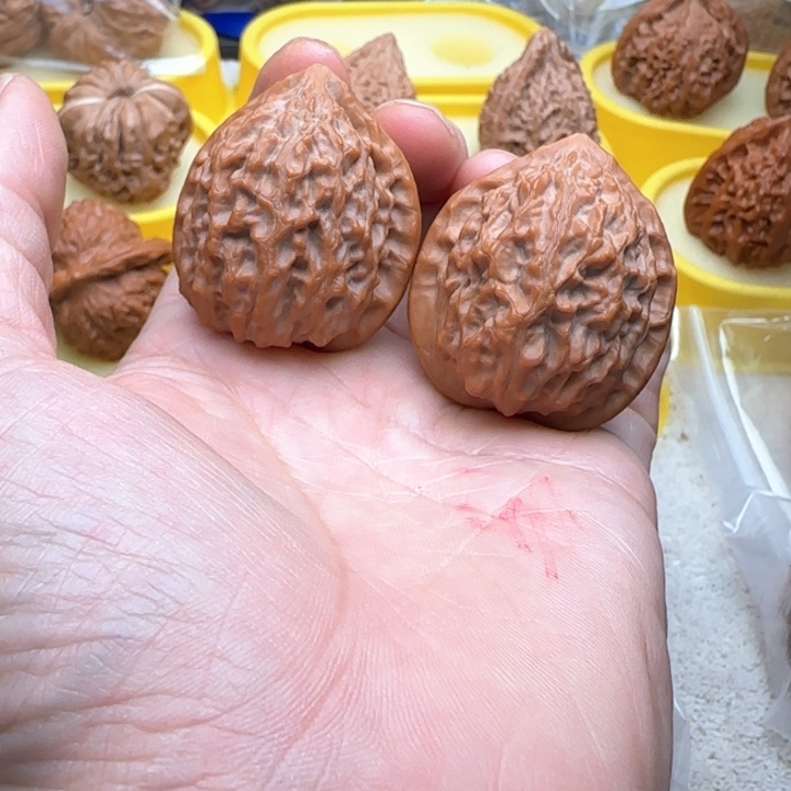 文玩核桃吊坠海***～35.5望瓶梅精