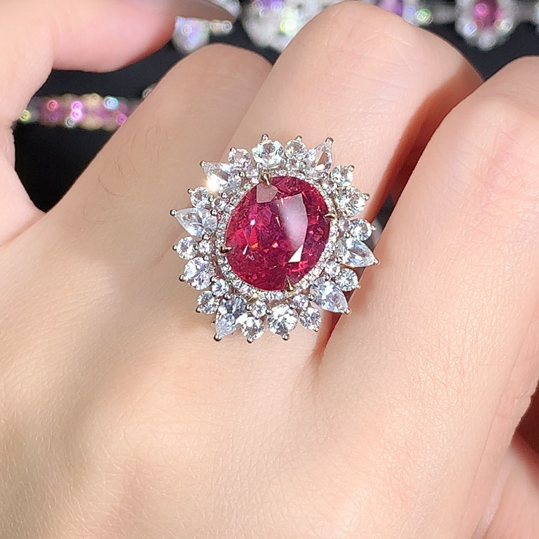 18K金镶嵌碧玺戒指5ct/天然宝石/七天无理由