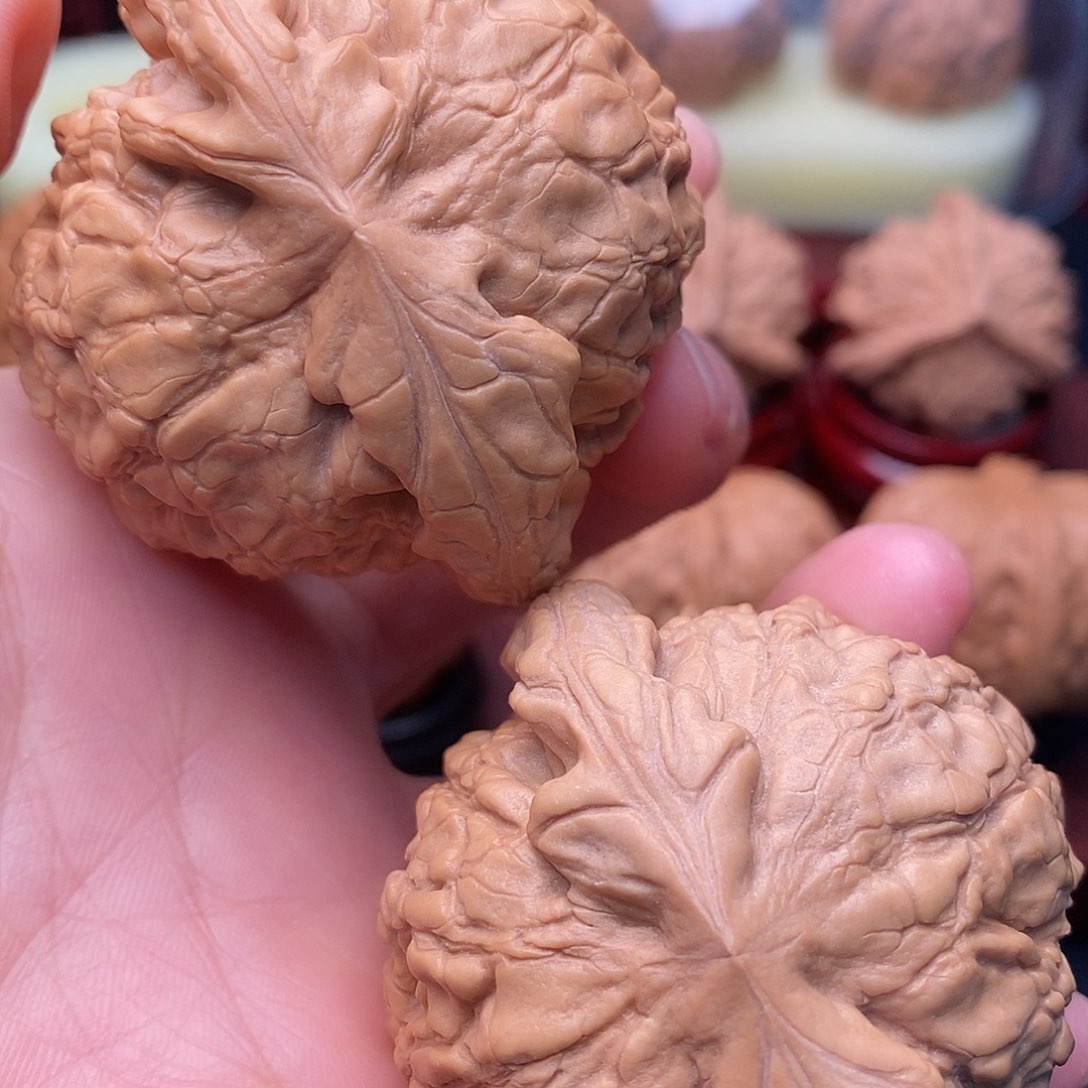 文玩核桃把件53尺寸精品龙鼎