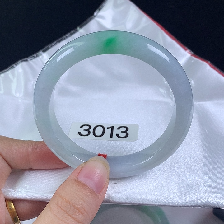 翡翠未镶嵌手镯55圈 糯冰阳绿有种有色