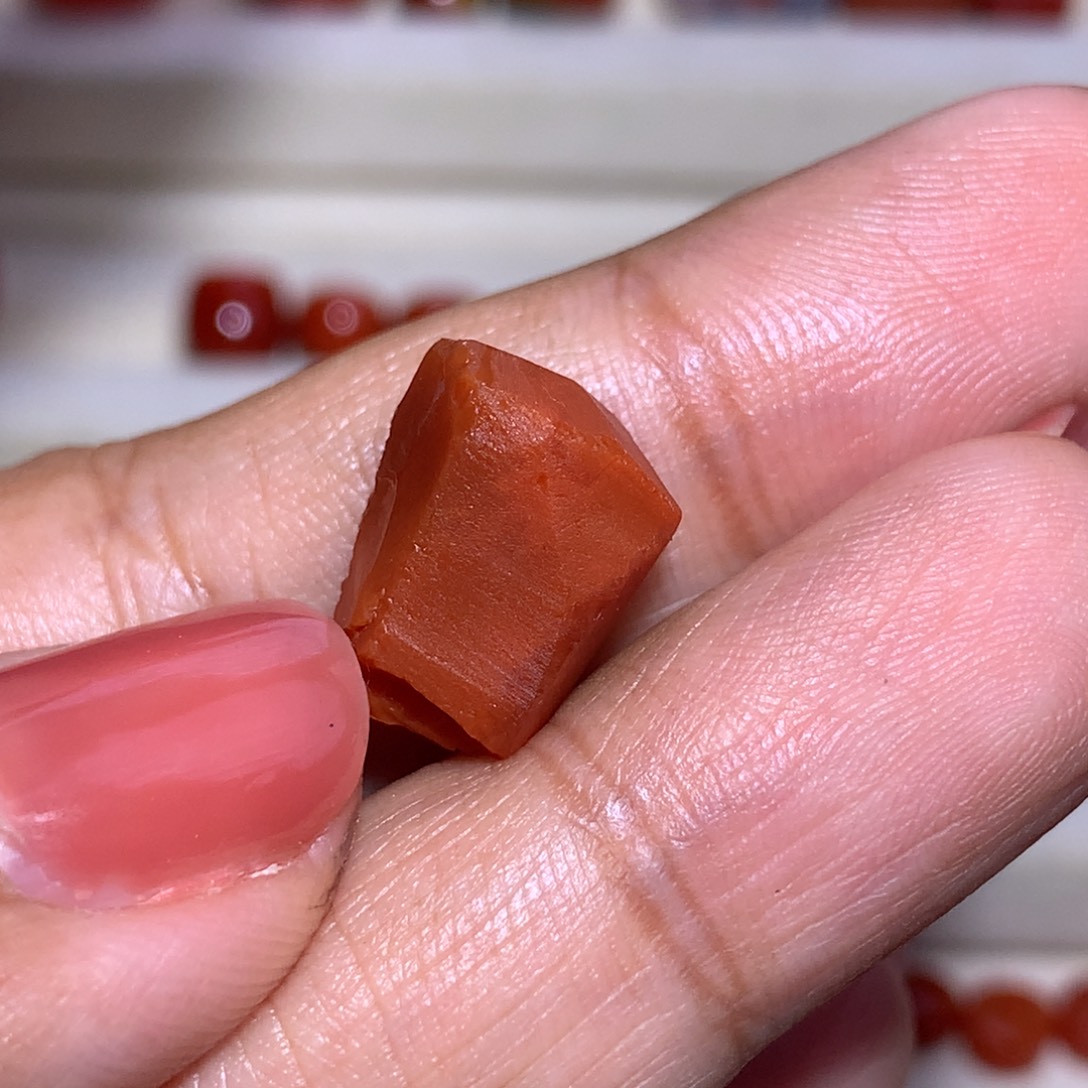 、***c南红玛瑙未镶嵌直切9×6柿子红 微过渡