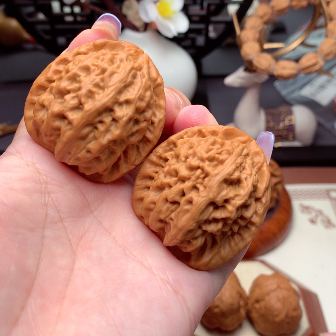 文玩核桃把件卖****叔红锦鲤全品  1号