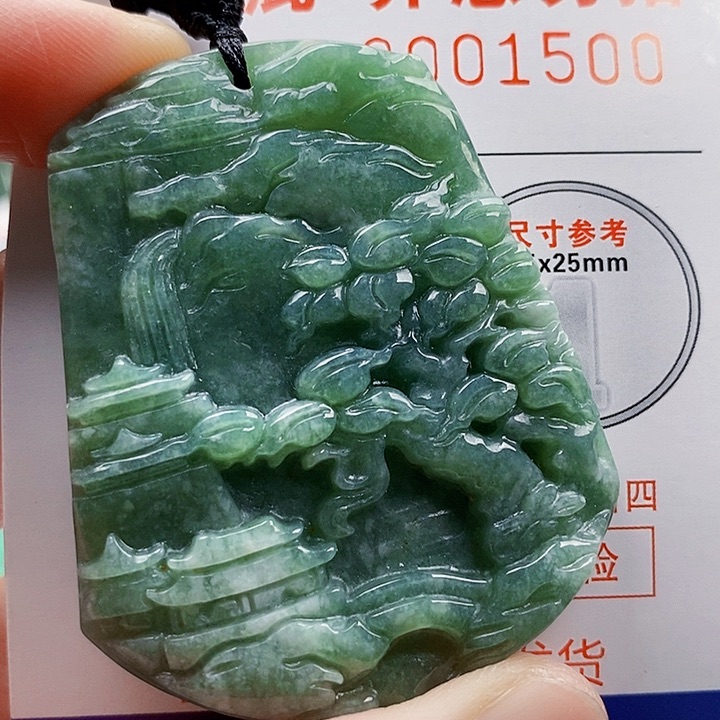 吊坠(不含链)未镶嵌翡翠