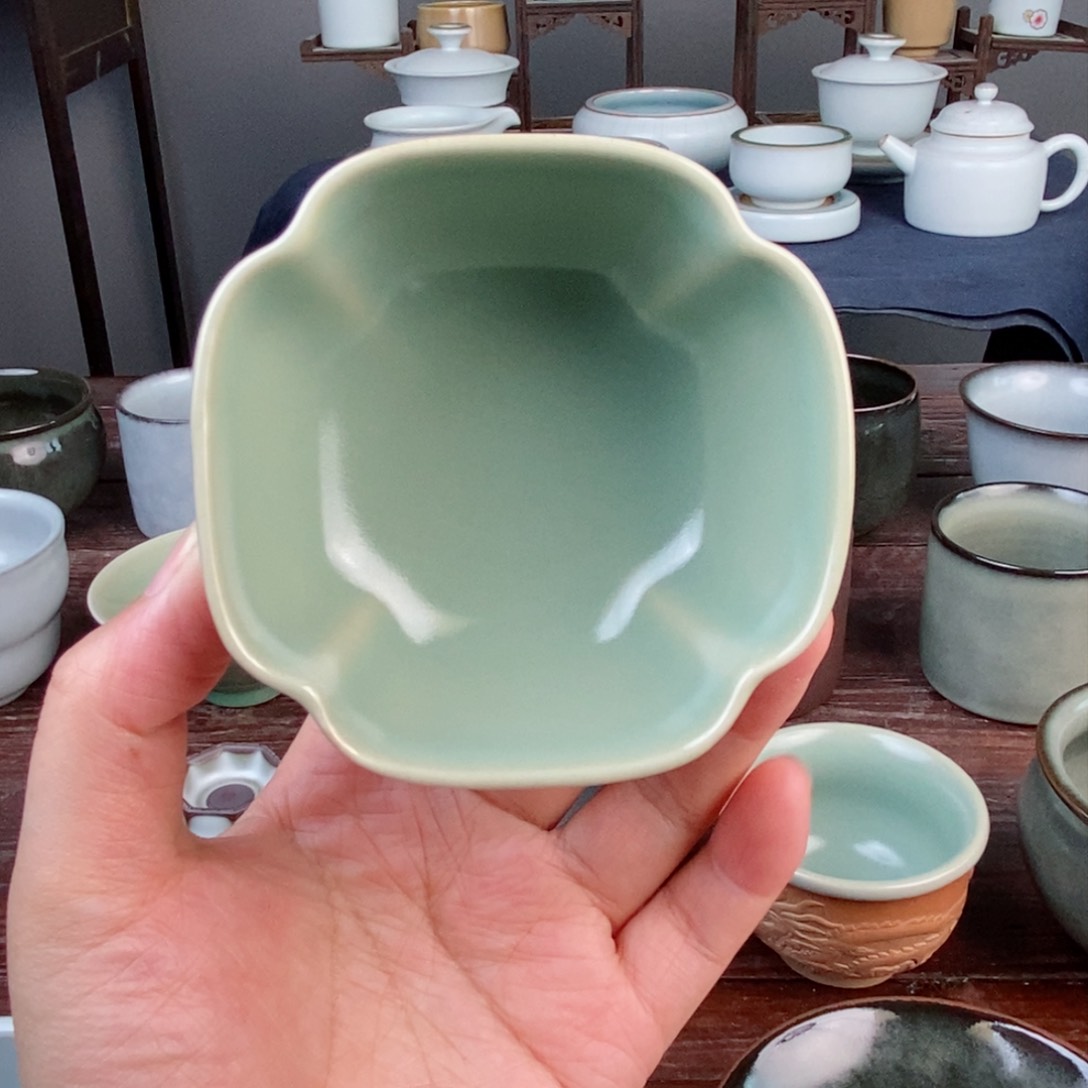 朱砂胎梅子青花口杯 不开片 