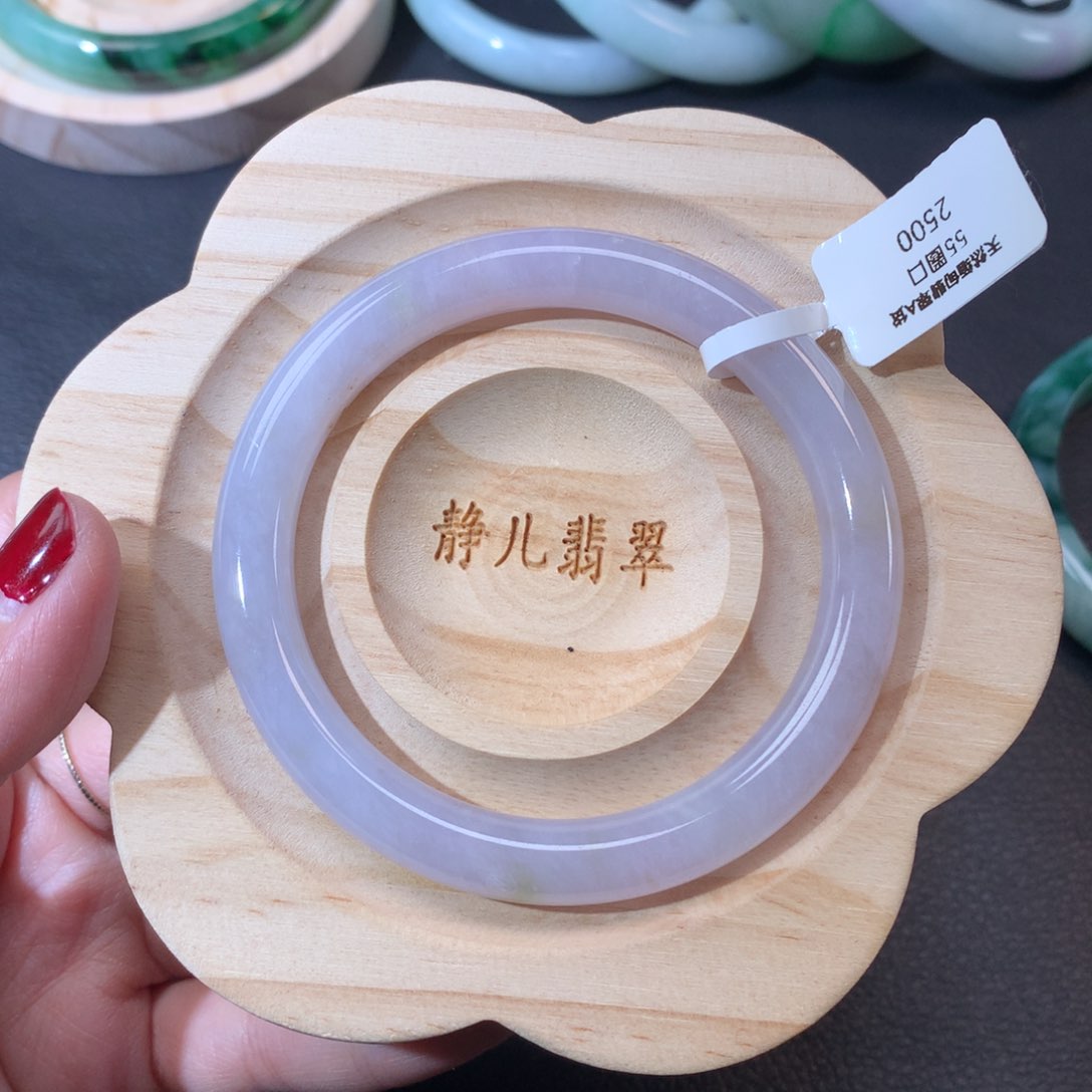 翡翠手镯未镶嵌55圈口