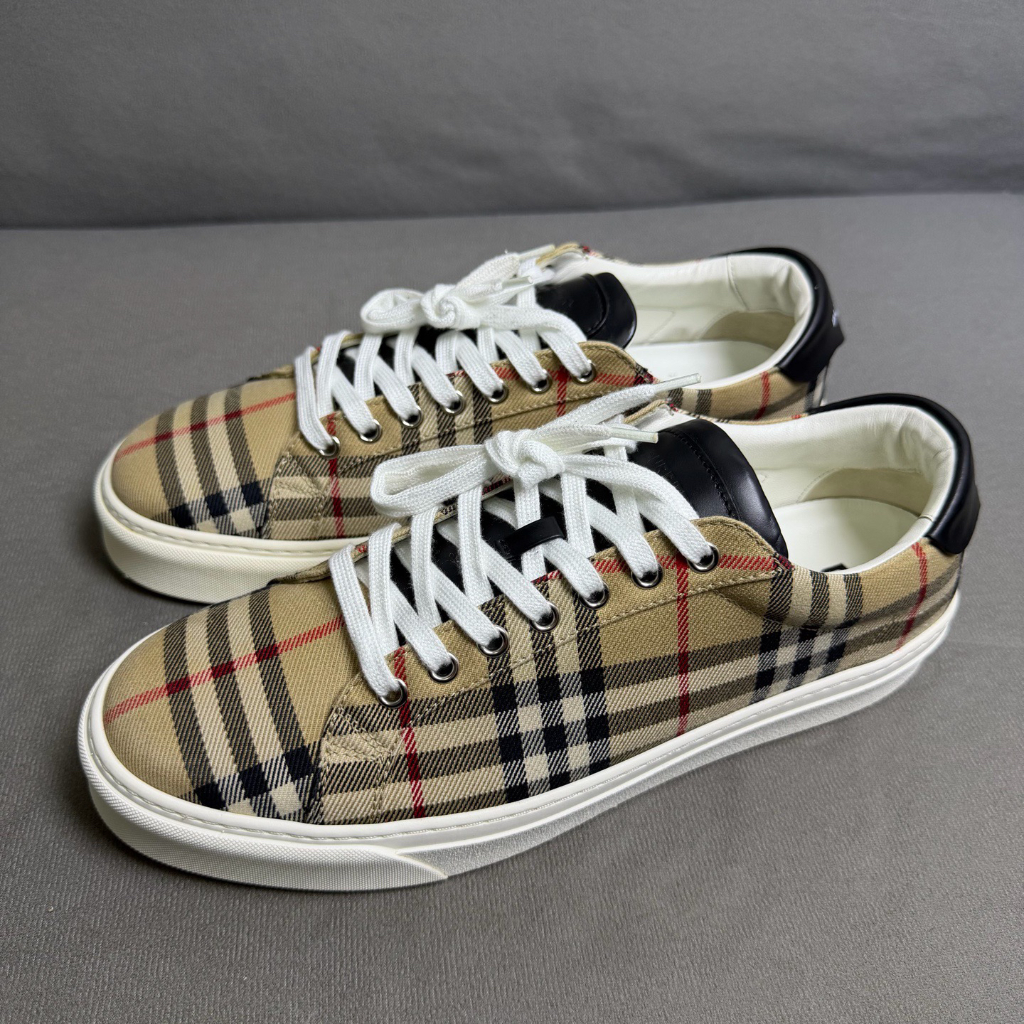 95新 BURBERRY/博柏利 Vintage 格纹系带低帮板鞋 43码