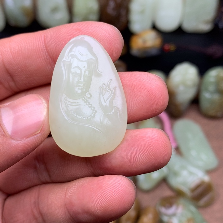 和田玉（糖玉）未镶嵌颈饰