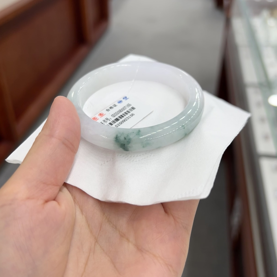 天然缅甸A货翡翠手镯