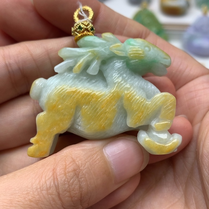 颈饰未镶嵌翡翠翡翠