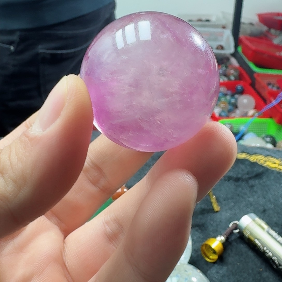 水晶摆件未镶嵌红萤3.8cm