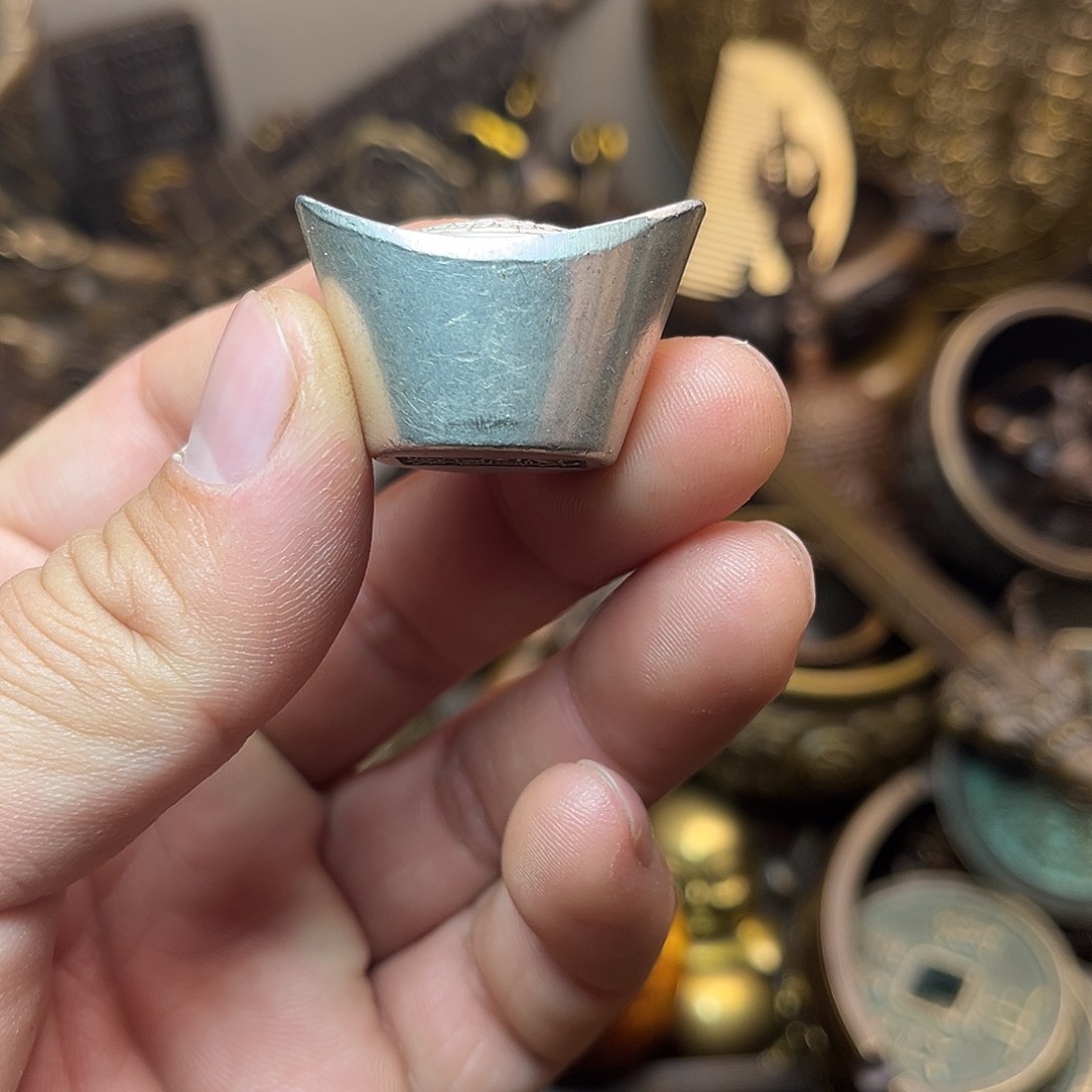精美铜器工艺品等