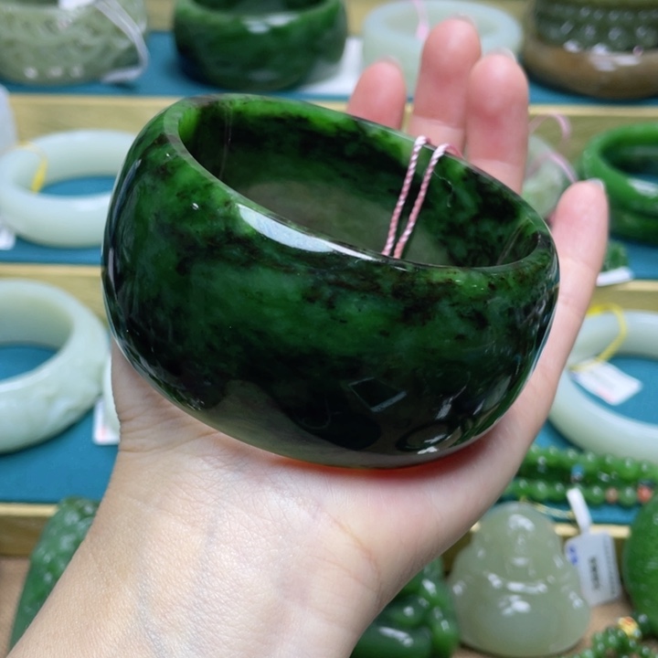 和田玉手镯64圈口 编号13未镶嵌