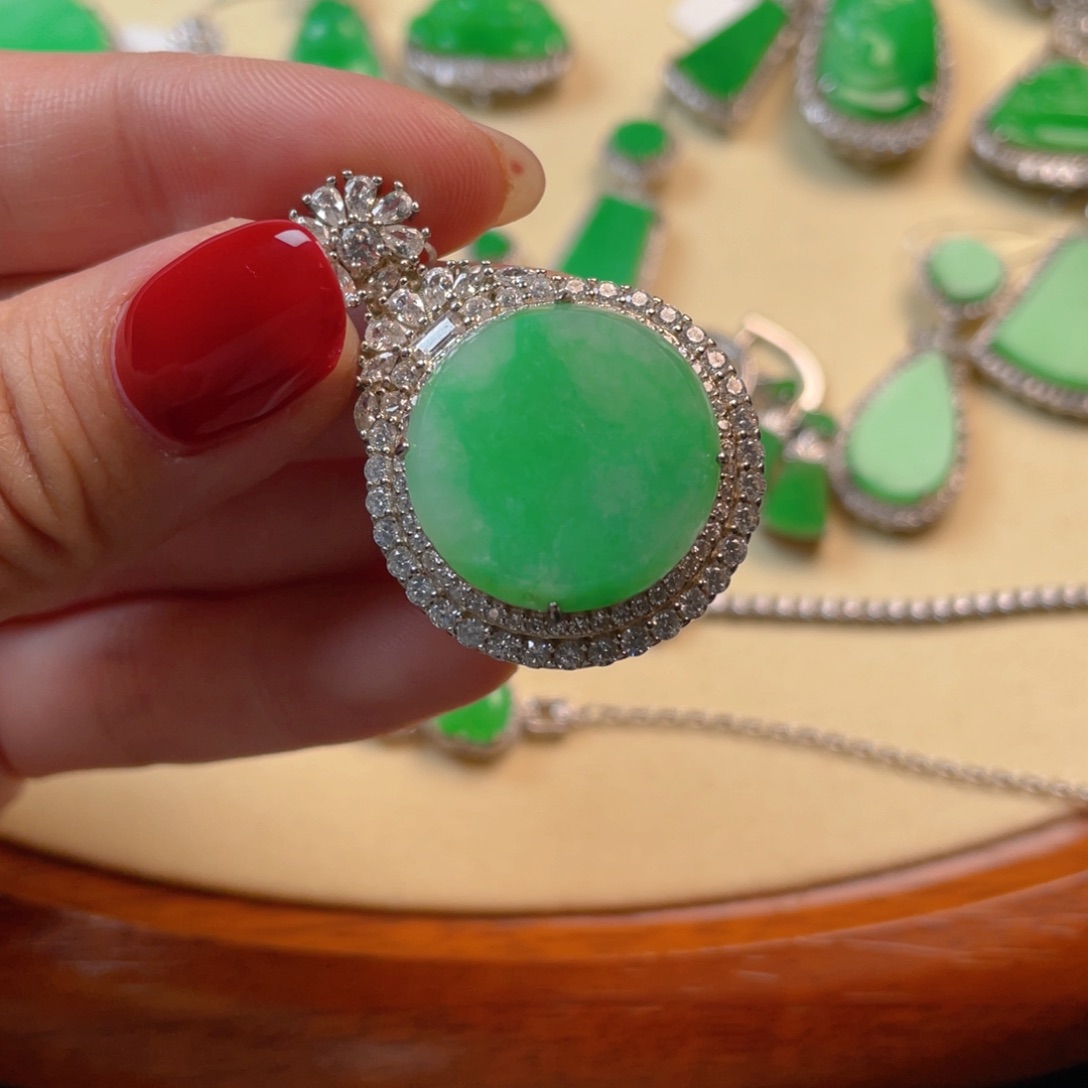 翡翠吊坠(不含链)银S925镶嵌