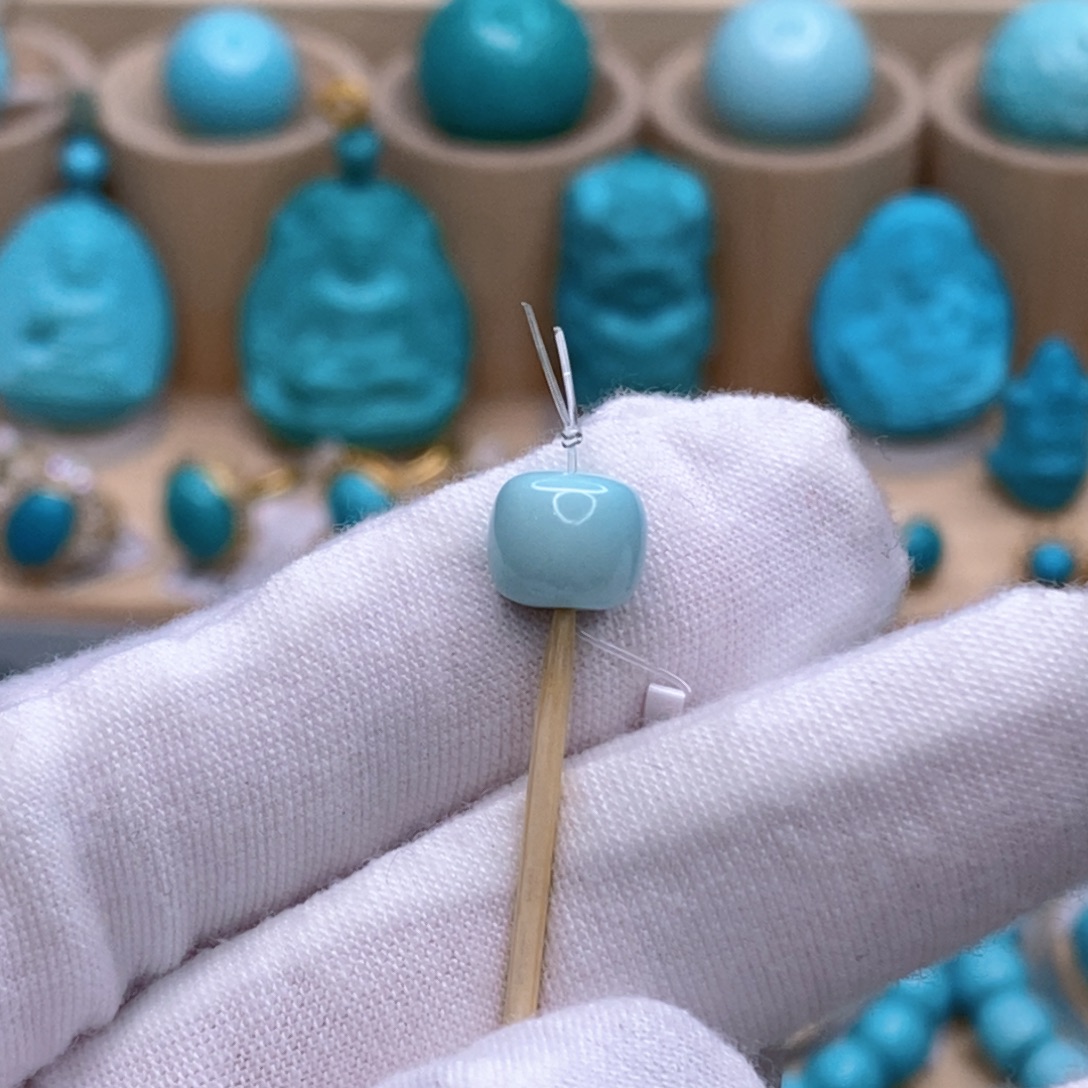 绿松石未镶嵌珠宝奇石8.2mm