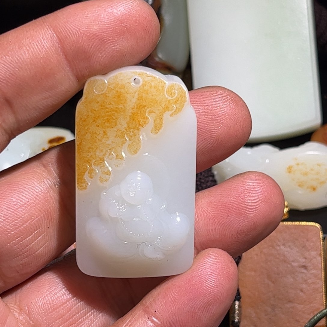 和田玉挂件未镶嵌张*