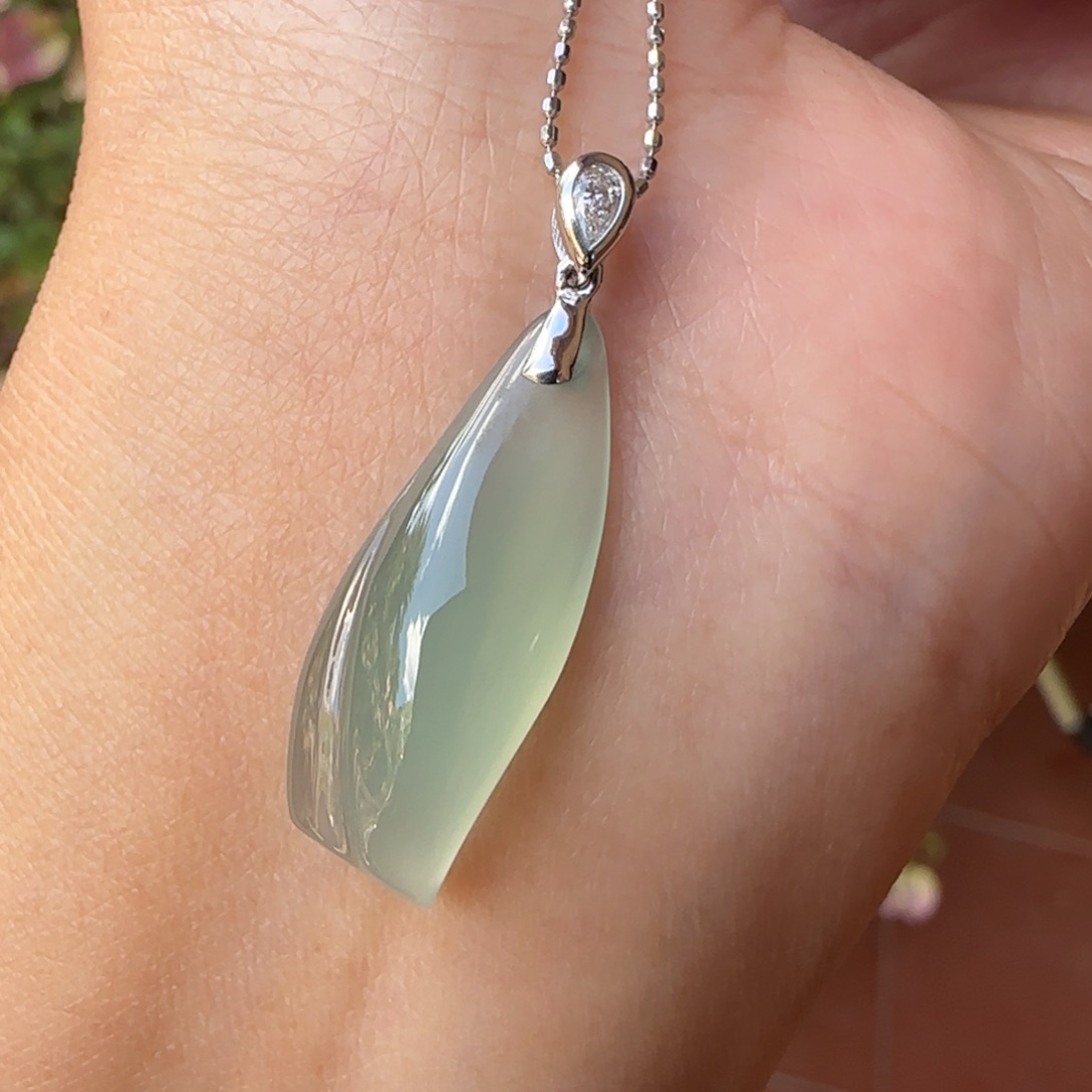 翡翠18K金镶嵌颈饰随行挂件