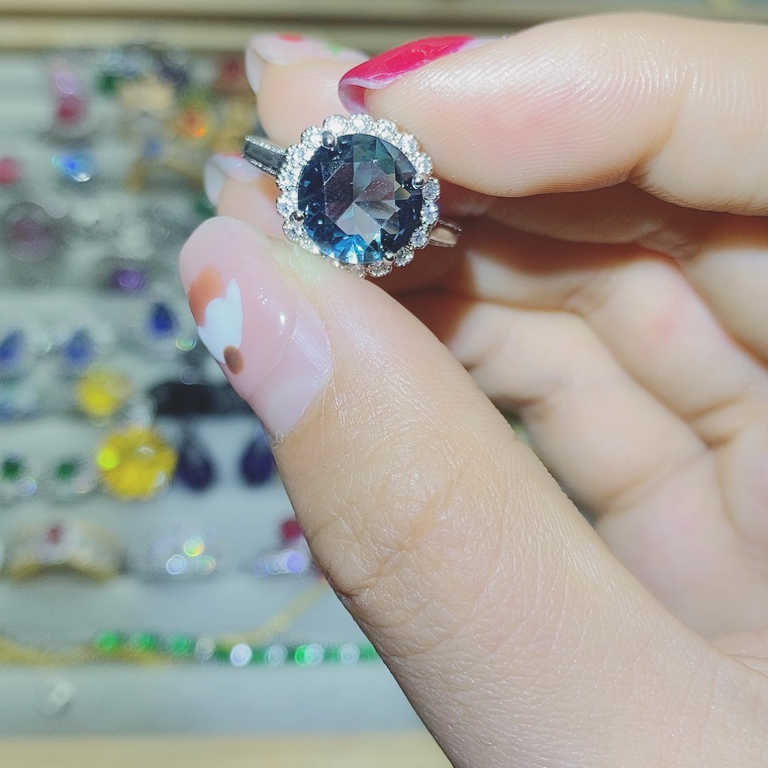 【闪购商品】托帕石耳饰银S925镶嵌