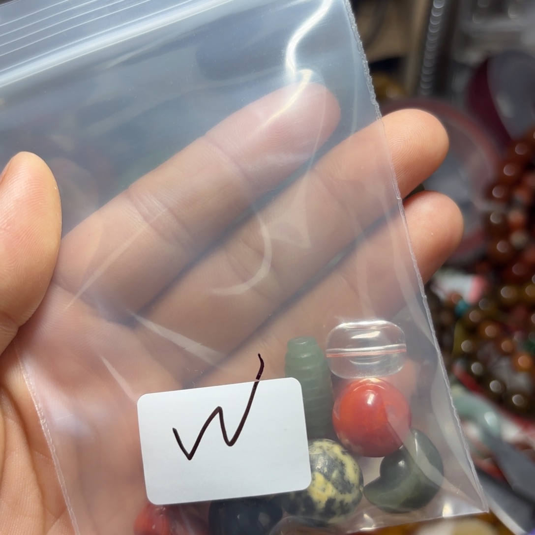 蛇纹石玉手链未镶嵌玫*花