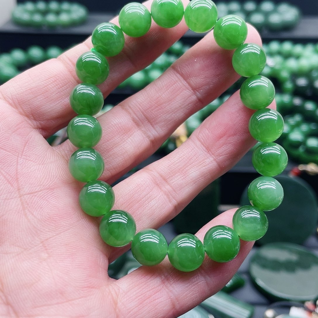 和田玉（碧玉）未镶嵌手链