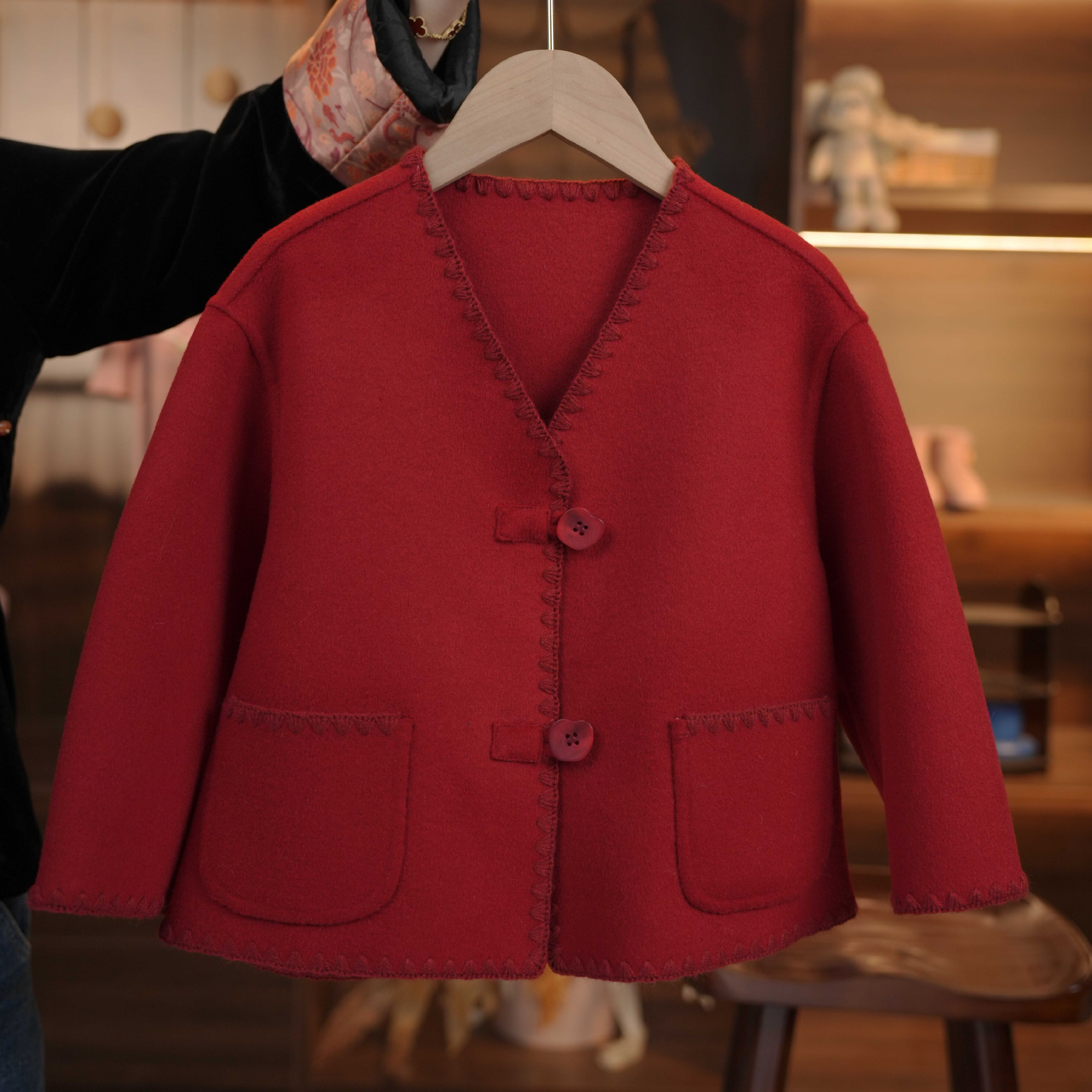  泡芙定制 法国红手工双面大衣儿童冬季贝壳绣大衣毛呢 DY231106