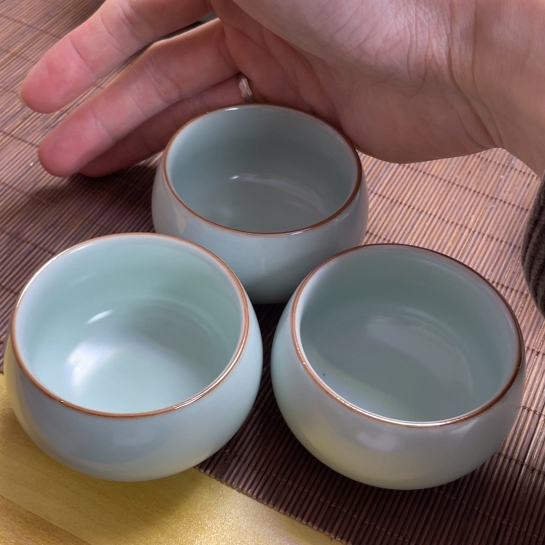 瓷片。。。。。。。。。。。。。。。。。