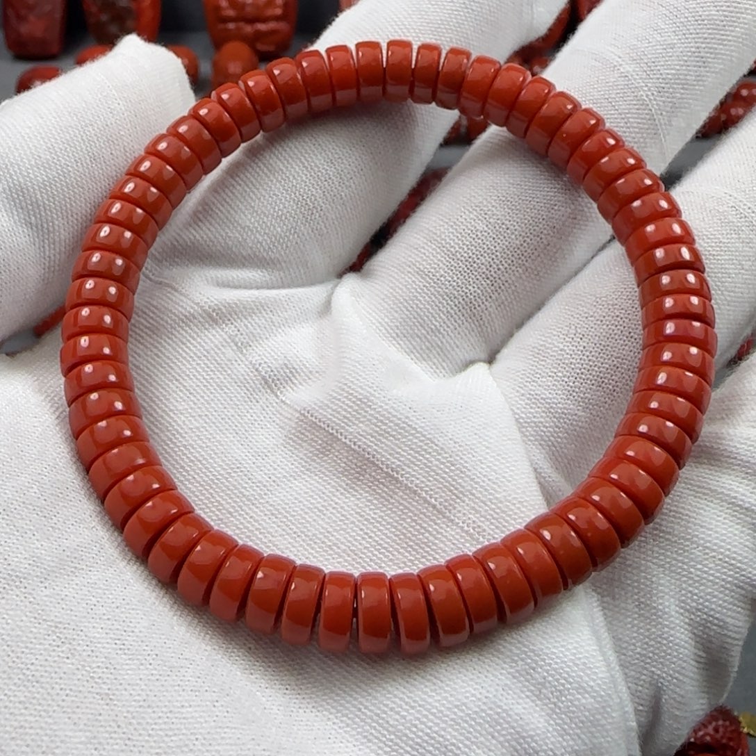 帅****南红玛瑙未镶嵌珠串7