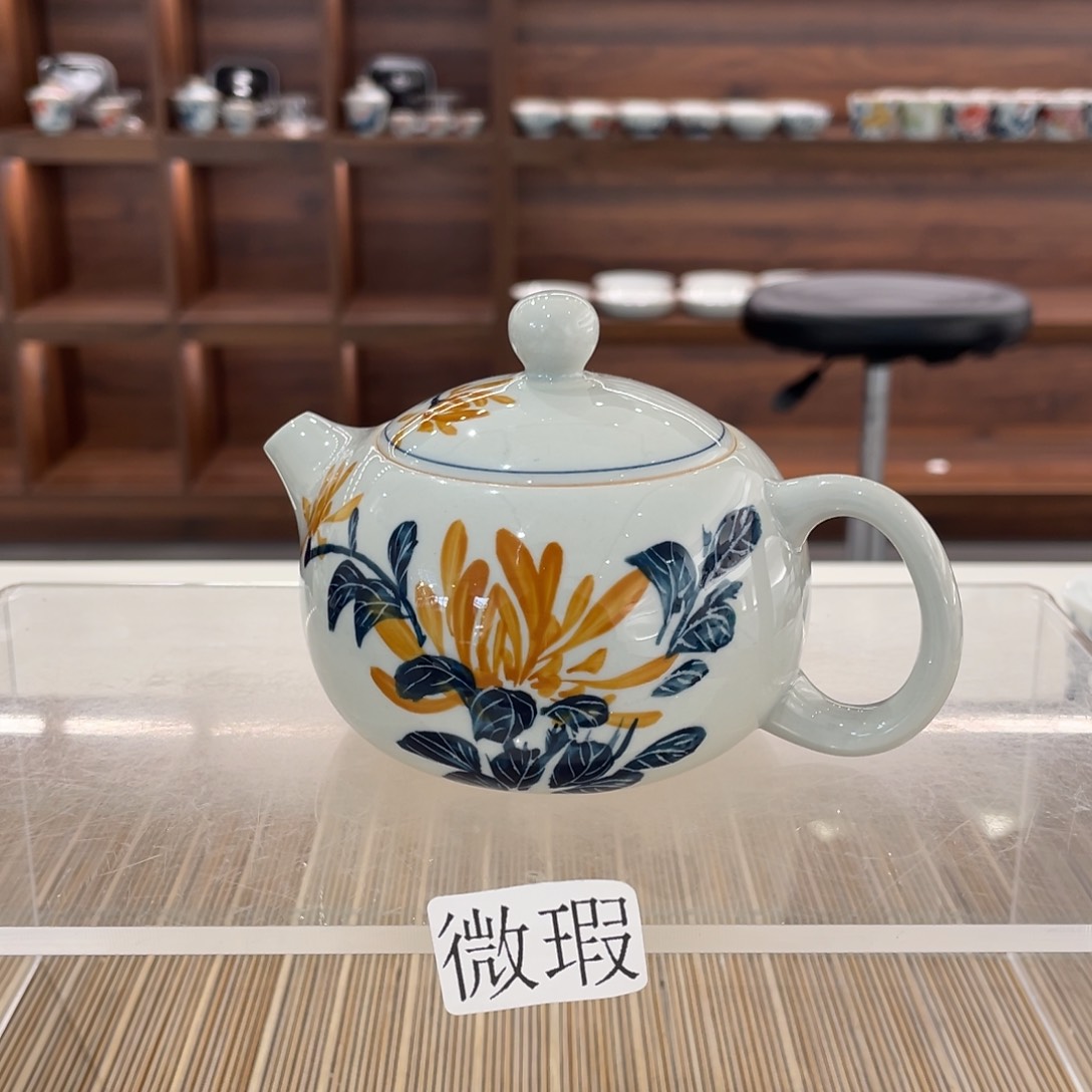 釉下手绘茶具微瑕