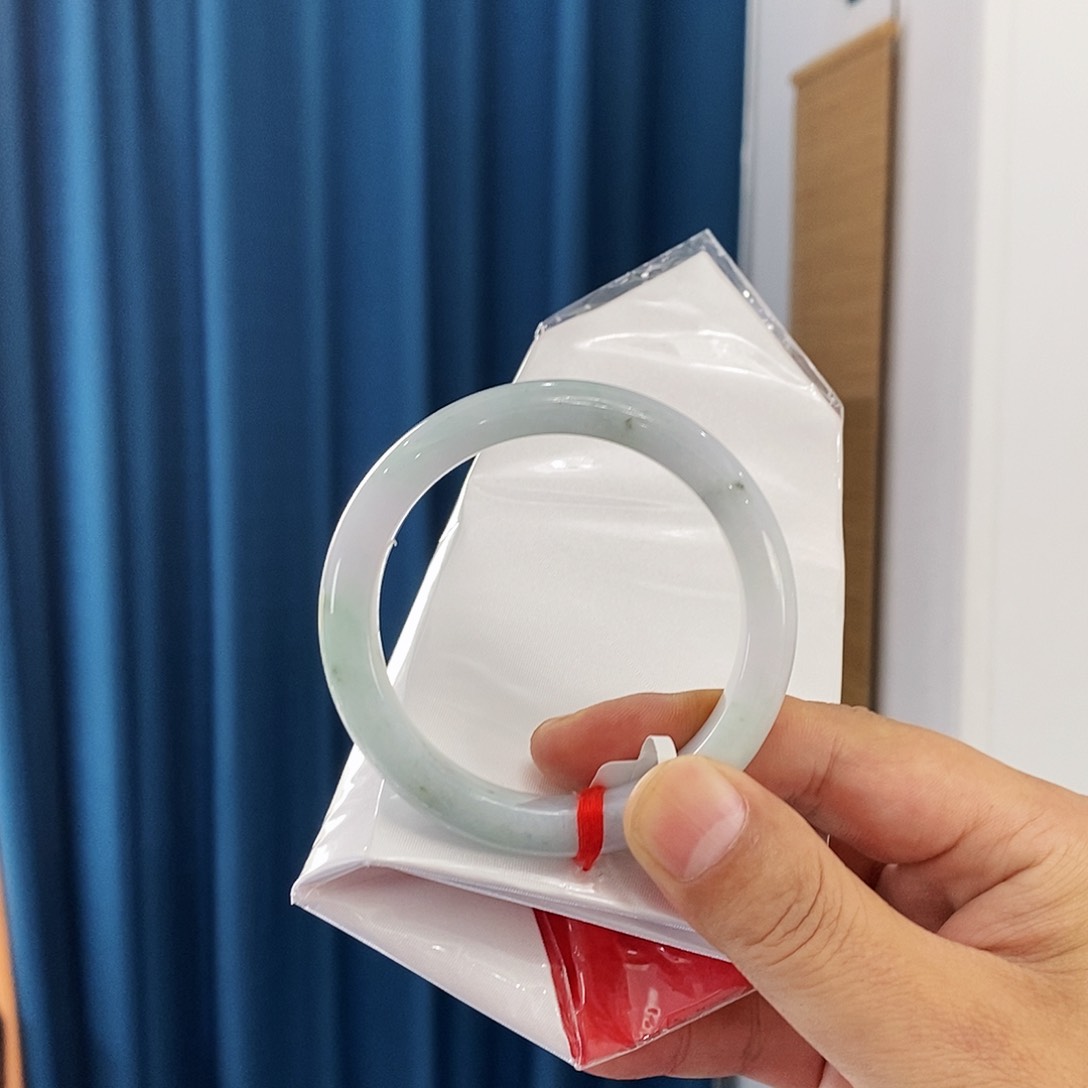 未镶嵌手镯翡翠翡翠