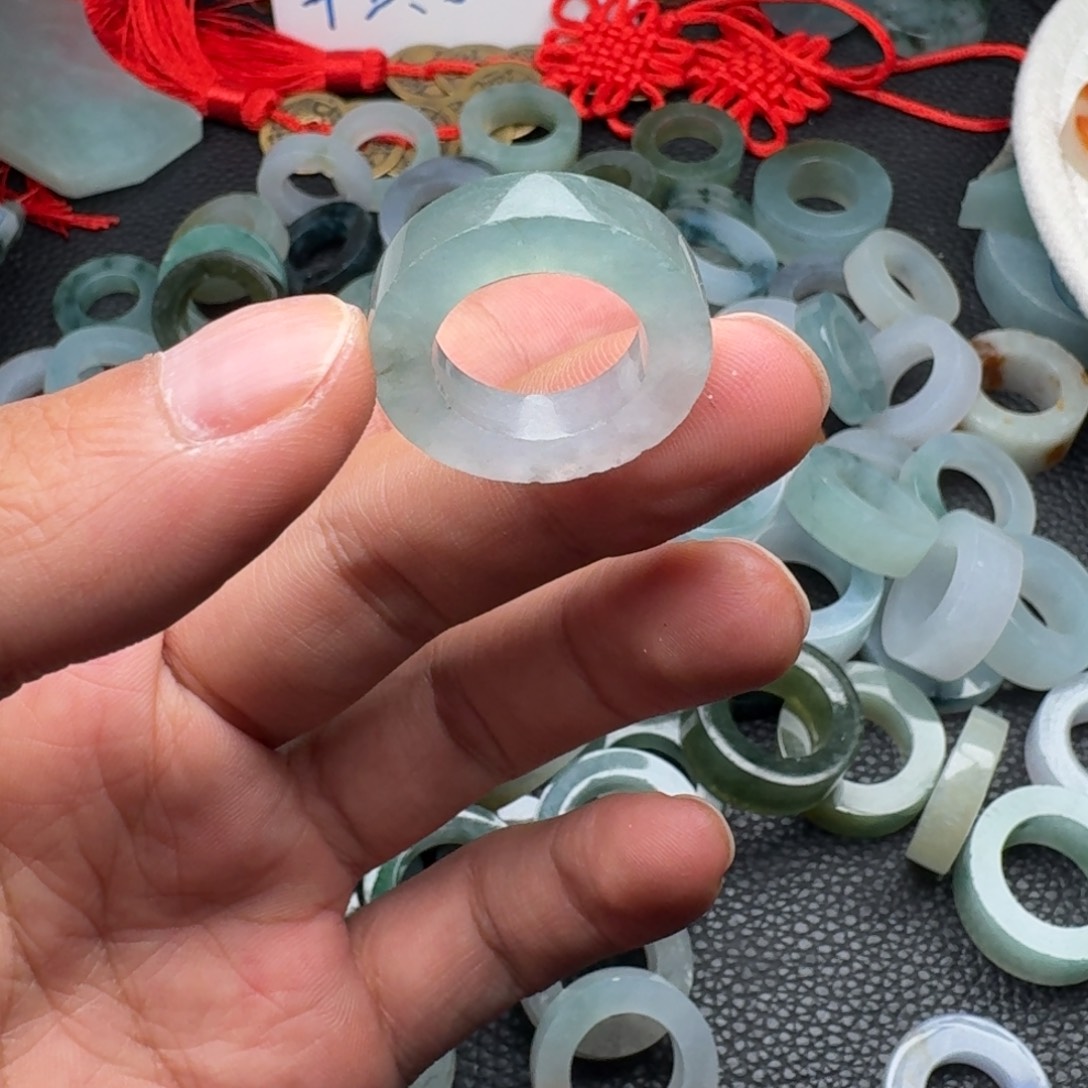 定制翡翠未镶嵌天然翡翠