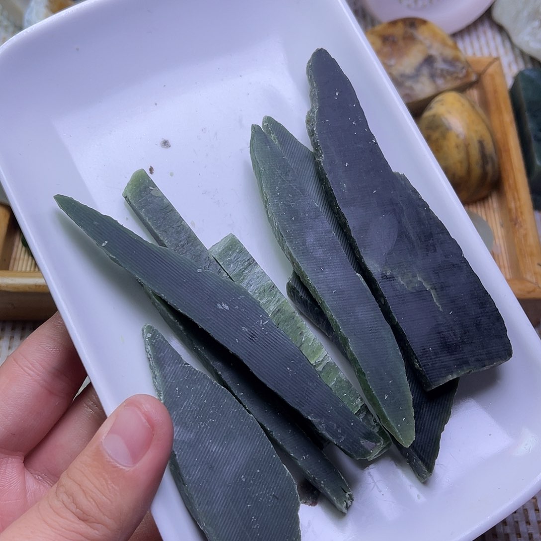 未镶嵌和田玉车挂