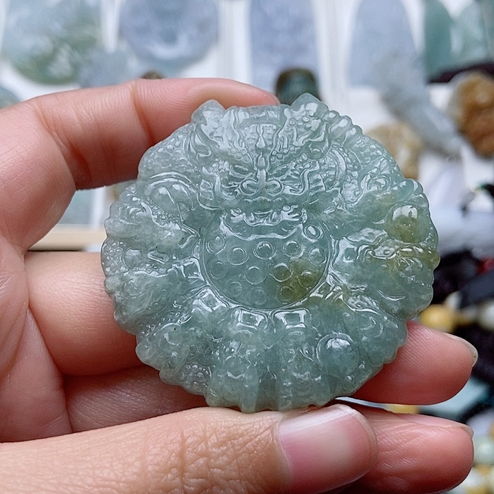 翡翠吊坠(不含链)未镶嵌翡翠