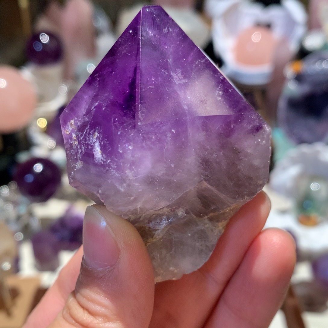 紫晶手握未镶嵌紫水晶