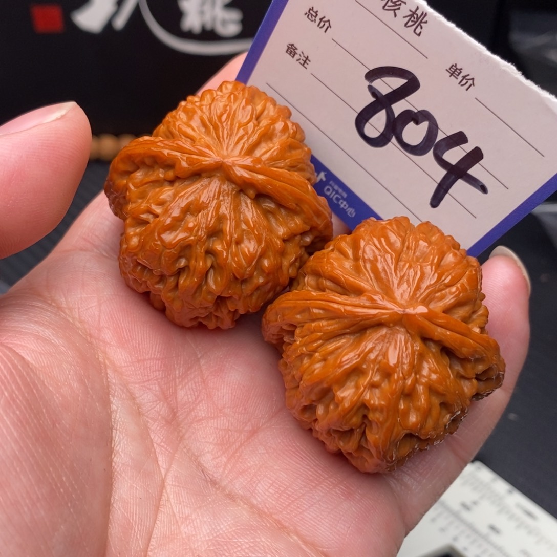 把件桃核白狮子41默默