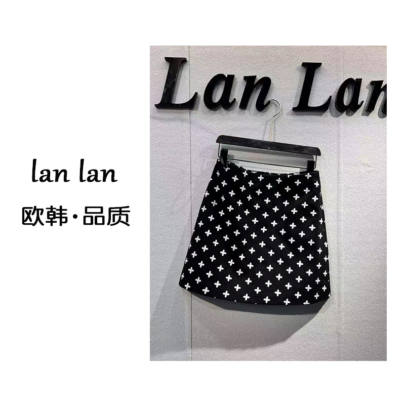 lanlan-夏上新【星星小a裙】28507韩版高腰显瘦小A型短裙防走光夏款