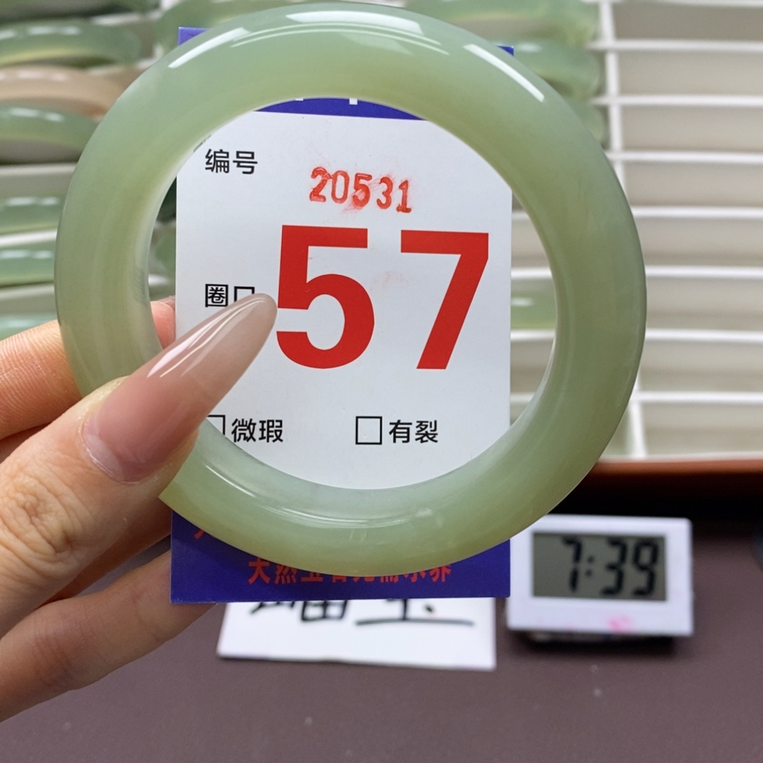 未镶嵌蛇纹石玉手镯