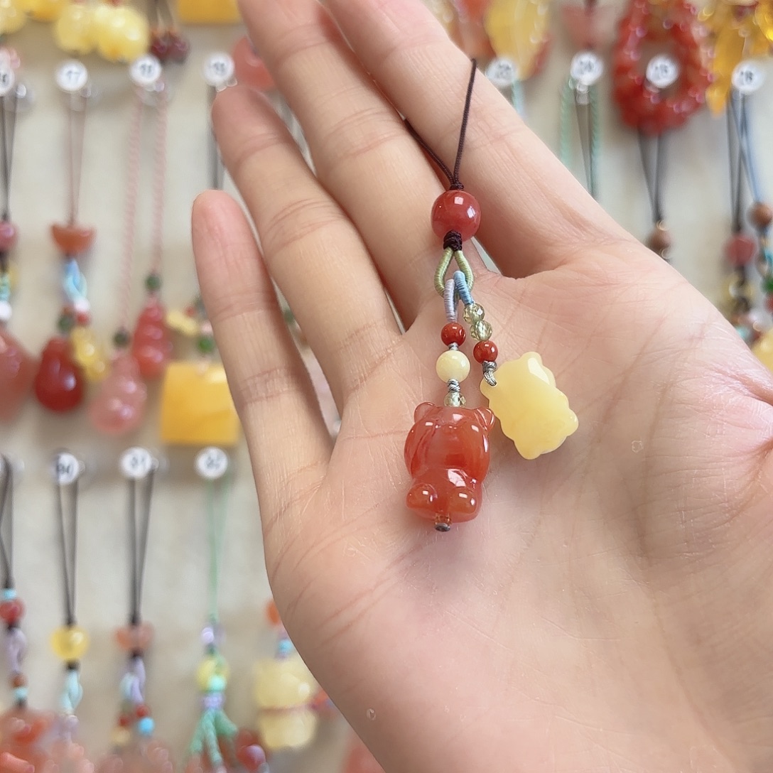 南红玛瑙未镶嵌吊坠(赠链)