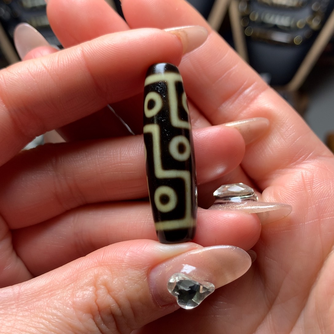 玛瑙/玉髓颈饰未镶嵌李*虎