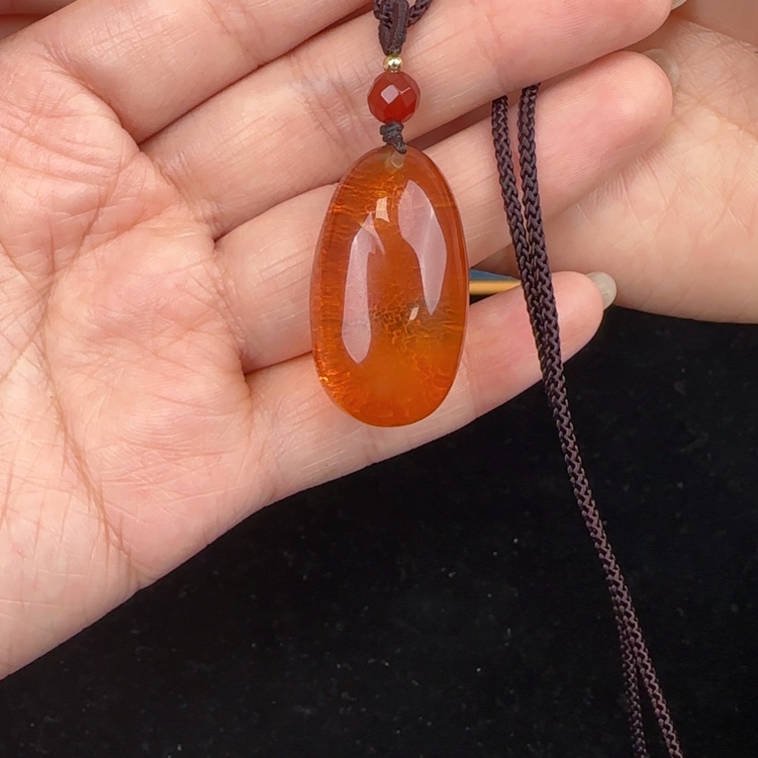 蜜蜡吊坠(赠链)未镶嵌