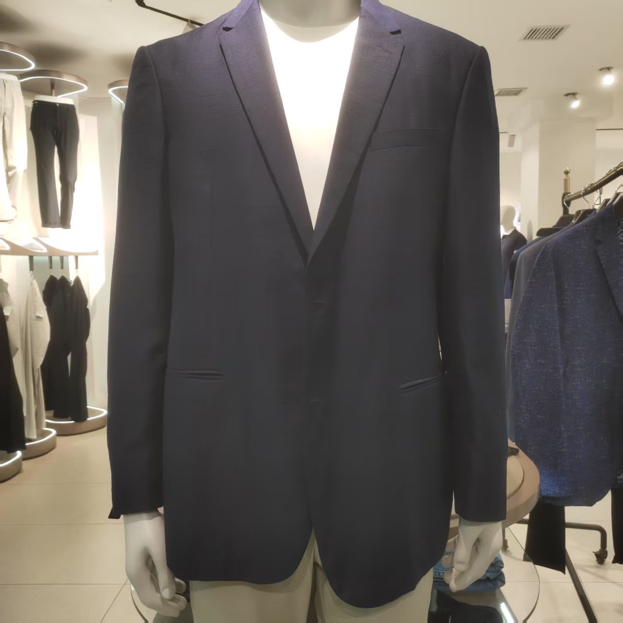  新款男士休闲西服