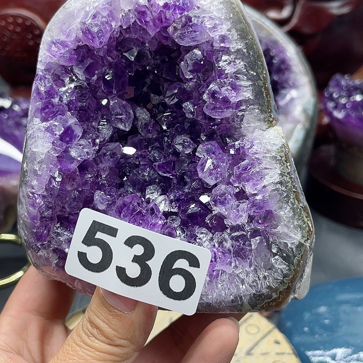 水晶大型摆件（非配饰）未镶嵌