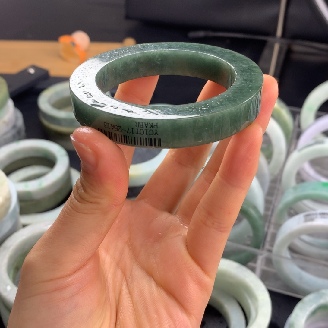 定制翡翠未镶嵌纯天然