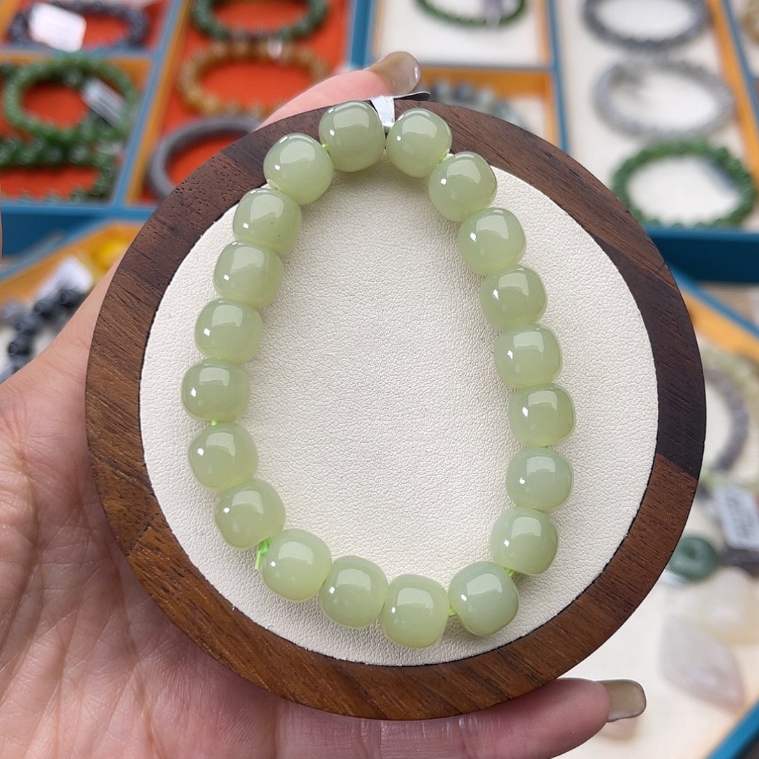 H***t和田玉未镶嵌手串A61