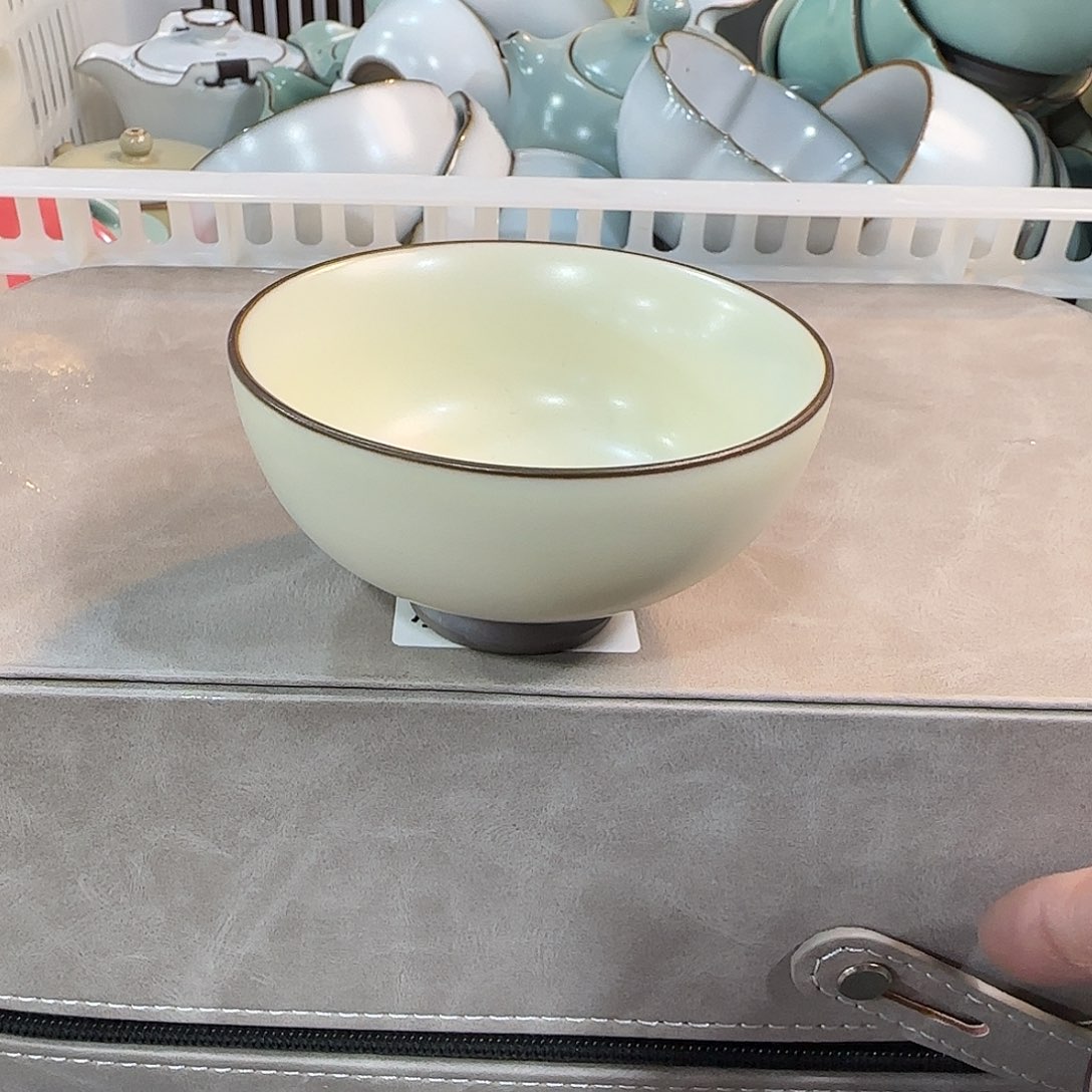 瓷片小微瑕，大放漏！